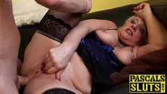 Reproducir El duro encuentro anal y facial de la MILF tetona Carol
