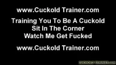 Oynat Busty karısının fetişi: cum'unu bir femdom cuckold karşılaşması için kurtarmak