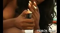 Oynat Yaramaz oyuncak geminin ekranlarında hgaeliclf ıslak alır