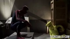Abspielen Spiderman Hardcore Dreier: Xander Corvus, Casey Calvert & Petite Teenie