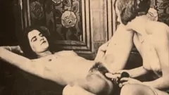 Oynat Kıllı Vintage Güzellikler: Retro bir oral seks deneyimi