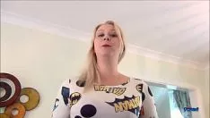 Bosomy jodie e. ه. كامينغز شجاع squanderjob