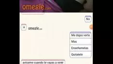 Odtwórz Mujer muestra sus tetas cuando me vengo