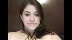 Odtwórz Wielkie cyce cennej nastolatki przed kamerą internetową - usherhotcams.com