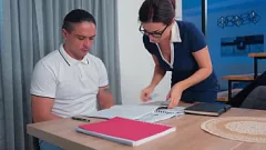 تشغيل تم القبض عليه متلبسًا: لقاء لونا روليت المشبع بالبخار مع توني ويبر